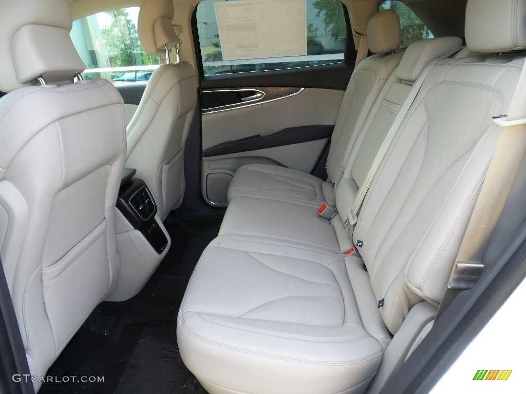 2017 Lincoln MKX Reserve AWD Rear Seat Photo #121058924