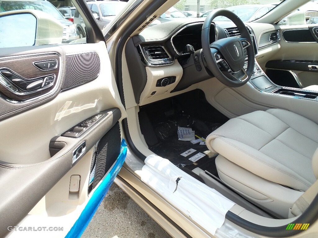 Cappuccino Interior 2017 Lincoln Continental Reserve AWD Photo #121058996