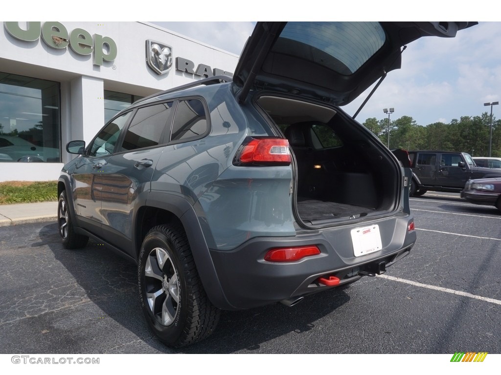 2015 Cherokee Trailhawk 4x4 - Anvil / Trailhawk Black photo #18