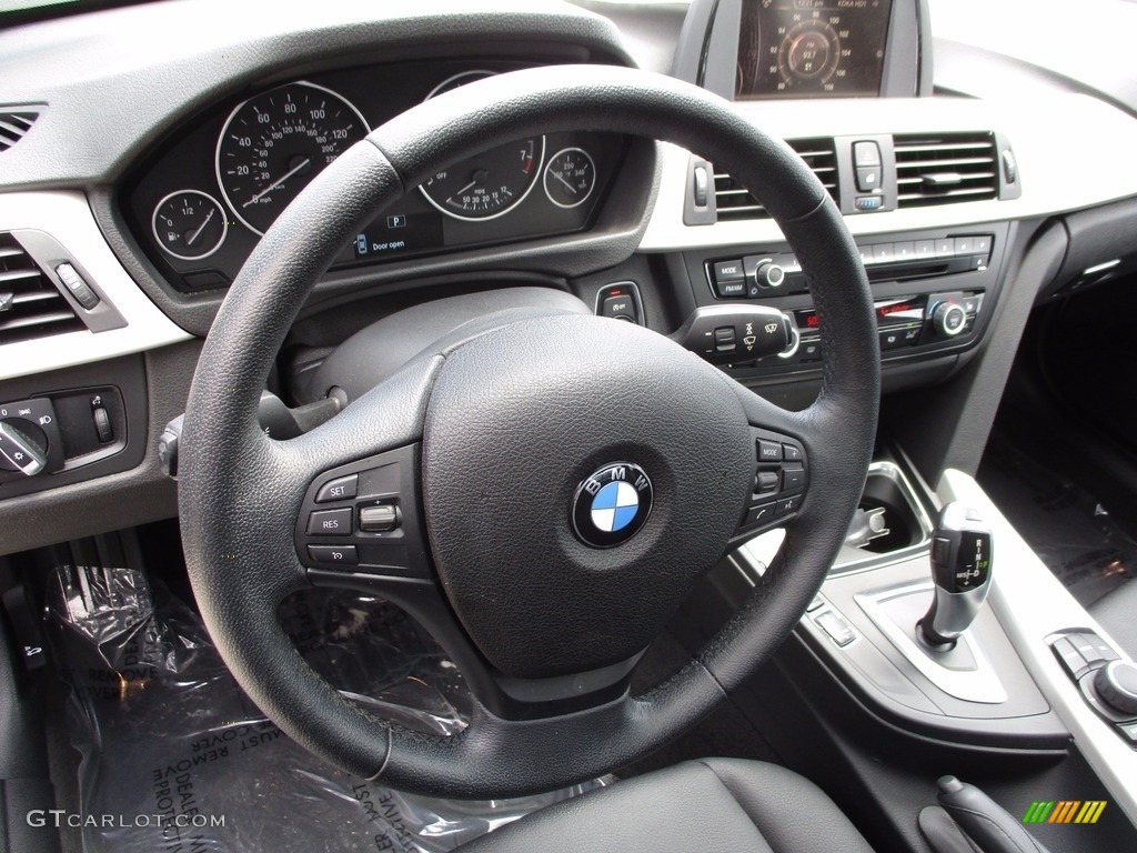 2015 3 Series 320i xDrive Sedan - Alpine White / Black photo #14