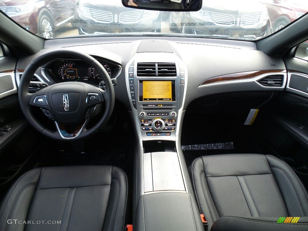 2017 Lincoln MKZ Reserve Ebony Dashboard Photo #121062229