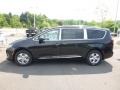 2017 Brilliant Black Crystal Pearl Chrysler Pacifica Touring L Plus  photo #2