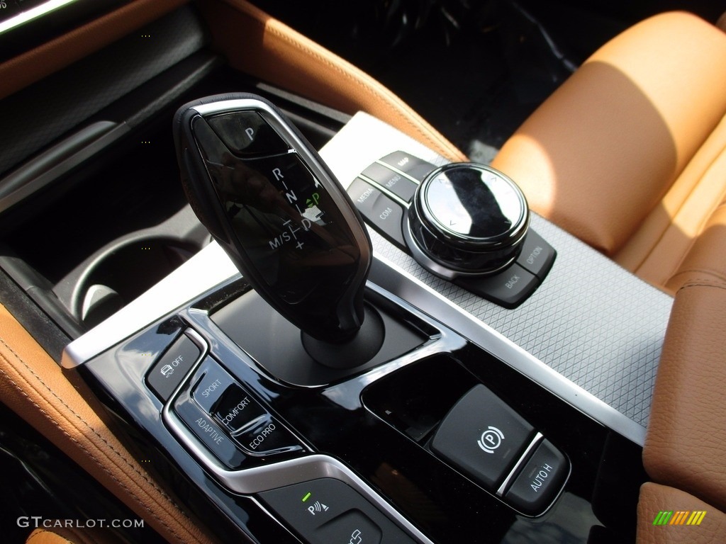 2018 BMW 5 Series M550i xDrive Sedan Controls Photo #121065636