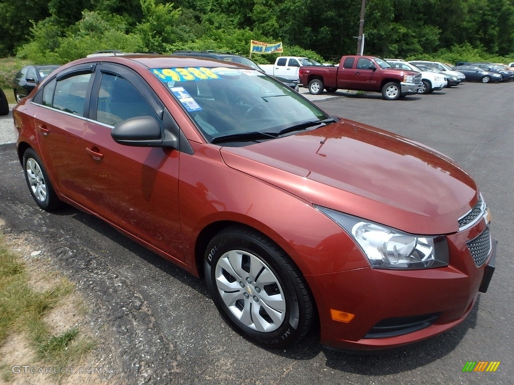 2012 Cruze LS - Autumn Red Metallic / Jet Black/Medium Titanium photo #5