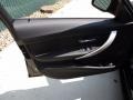 Jet Black - 3 Series 320i xDrive Sedan Photo No. 10