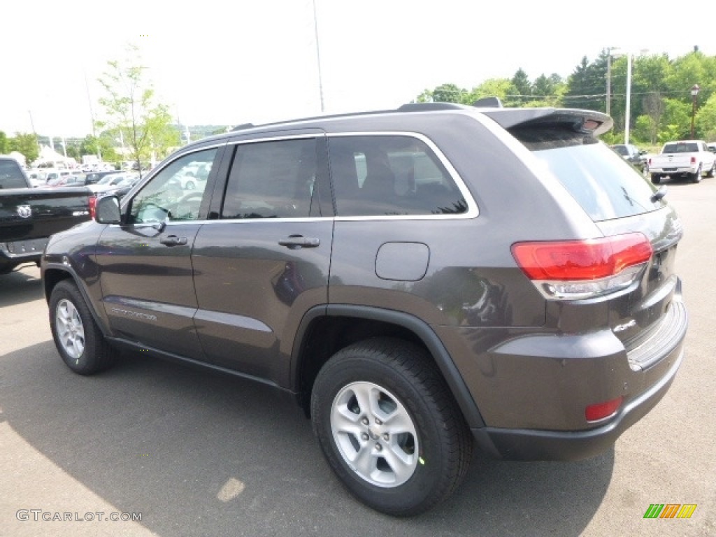 2017 Grand Cherokee Laredo 4x4 - Granite Crystal Metallic / Black photo #3