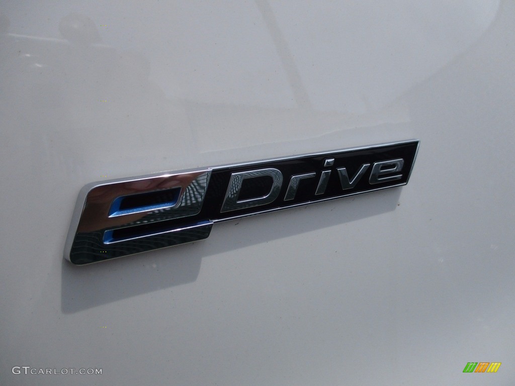 2018 5 Series 530e iPerfomance xDrive Sedan - Alpine White / Canberra Beige/Black photo #14