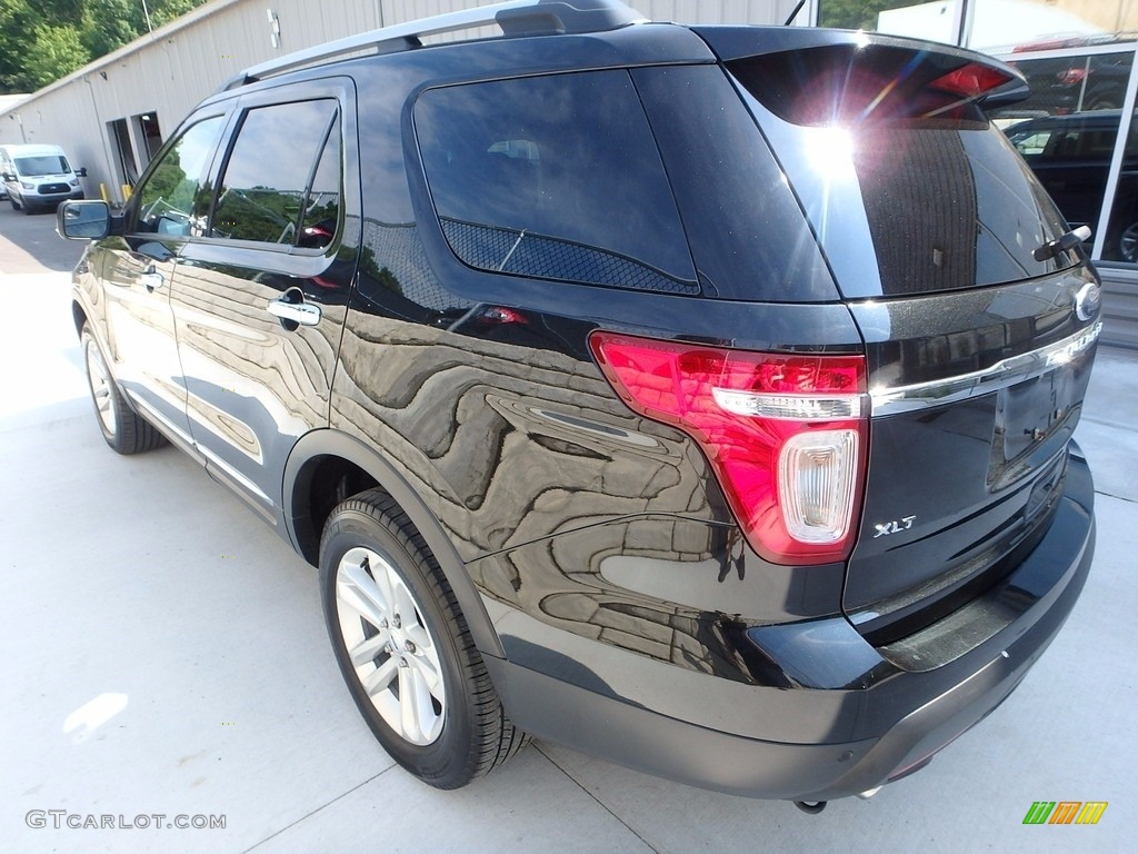 2014 Explorer XLT 4WD - Tuxedo Black / Charcoal Black photo #5