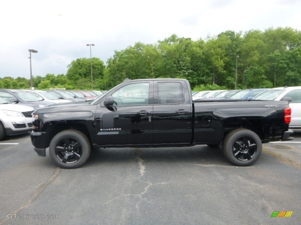 2017 Silverado 1500 Custom Double Cab 4x4 - Black / Dark Ash/Jet Black photo #2