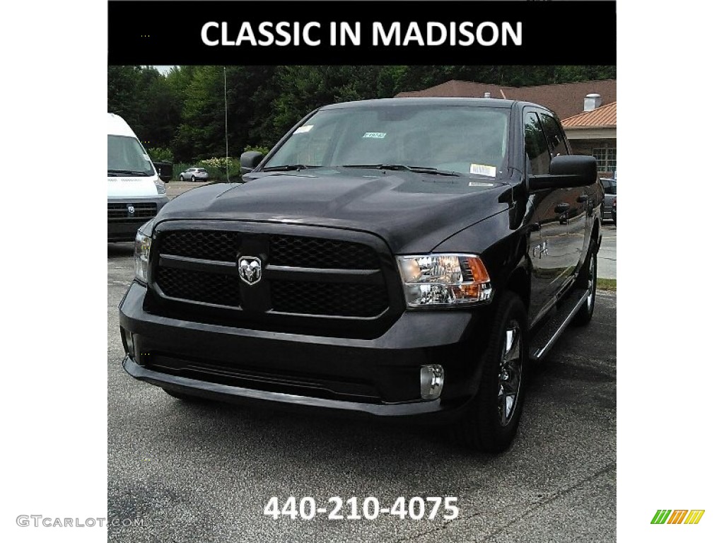 Brilliant Black Crystal Pearl Ram 1500