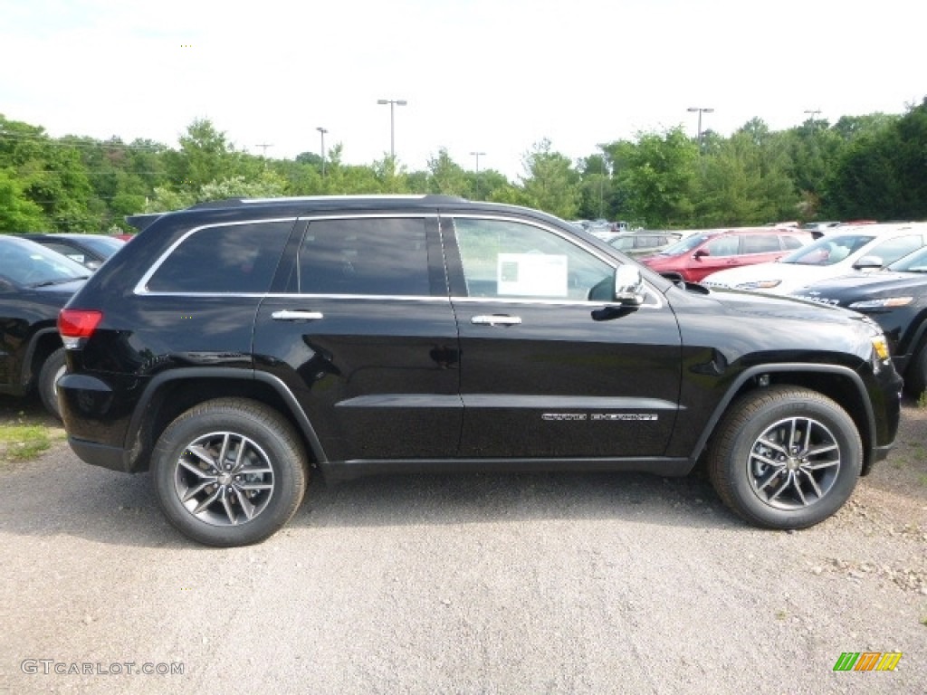 2017 Grand Cherokee Limited 4x4 - Diamond Black Crystal Pearl / Black photo #6