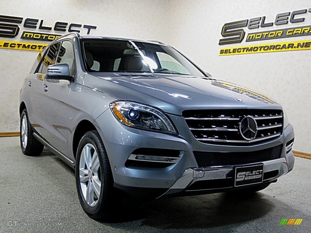 2012 ML 350 4Matic - Palladium Silver Metallic / Almond Beige photo #3