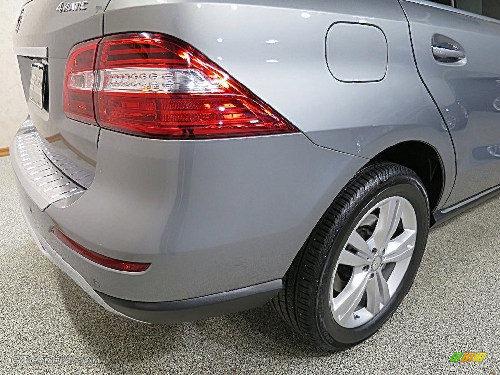 2012 ML 350 4Matic - Palladium Silver Metallic / Almond Beige photo #9
