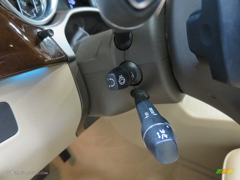 2012 ML 350 4Matic - Palladium Silver Metallic / Almond Beige photo #19