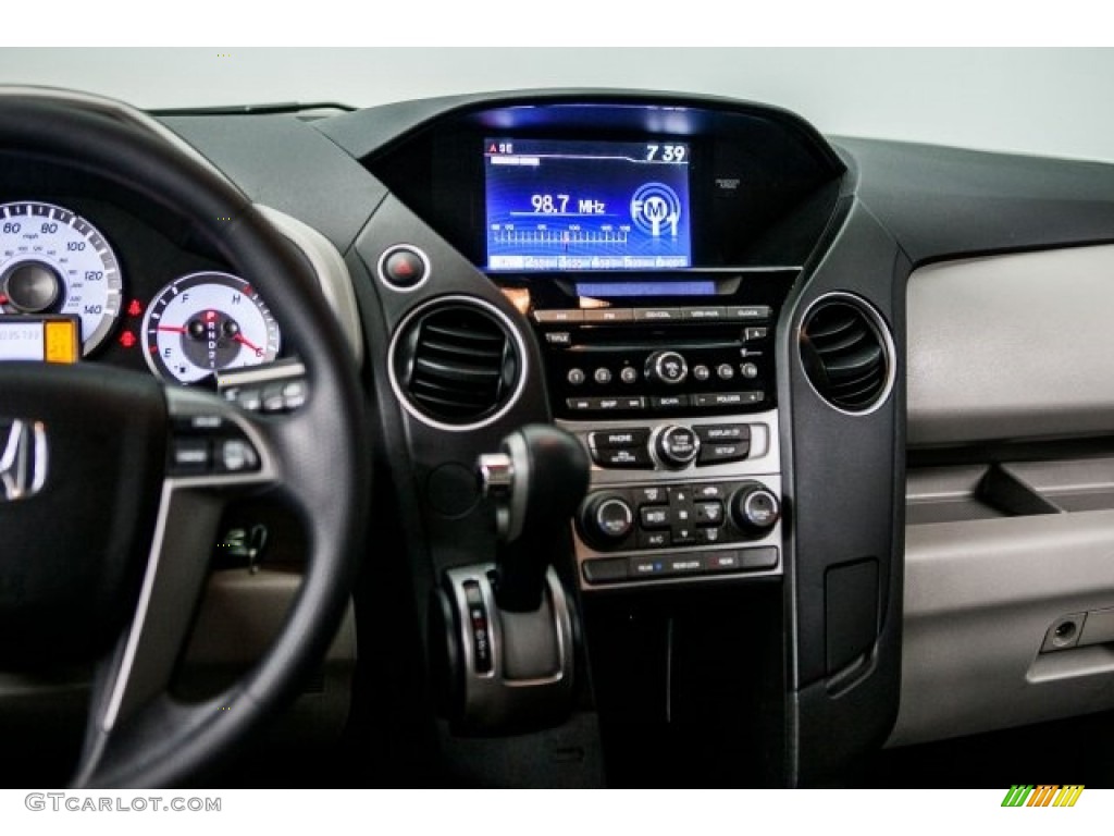 2015 Pilot EX - Alabaster Silver Metallic / Gray photo #5