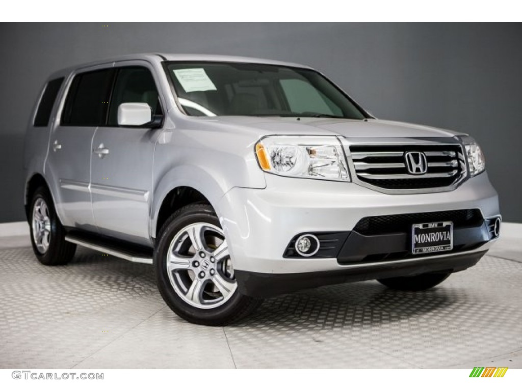 2015 Pilot EX - Alabaster Silver Metallic / Gray photo #12