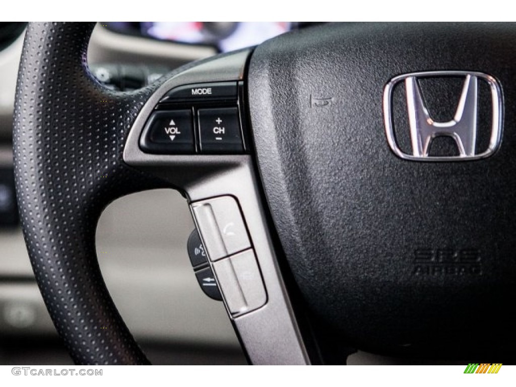 2015 Pilot EX - Alabaster Silver Metallic / Gray photo #17