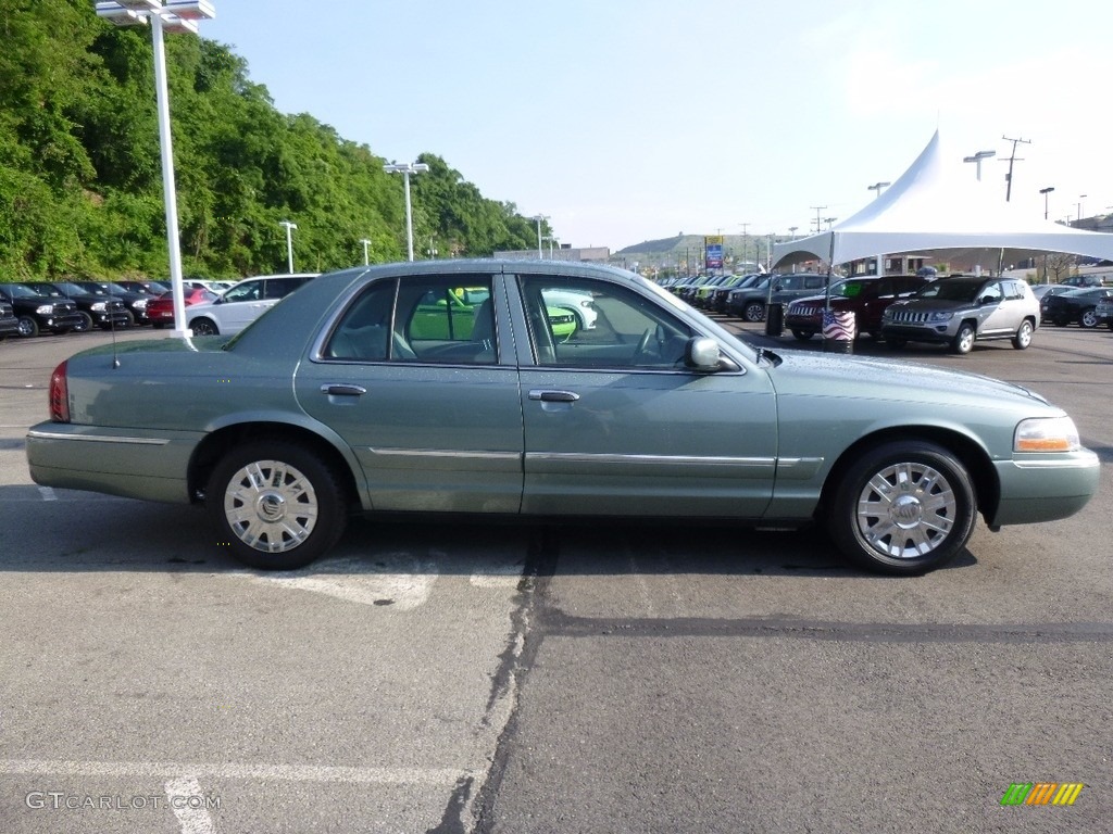 2005 Grand Marquis GS - Light Ice Blue Metallic / Light Flint photo #6