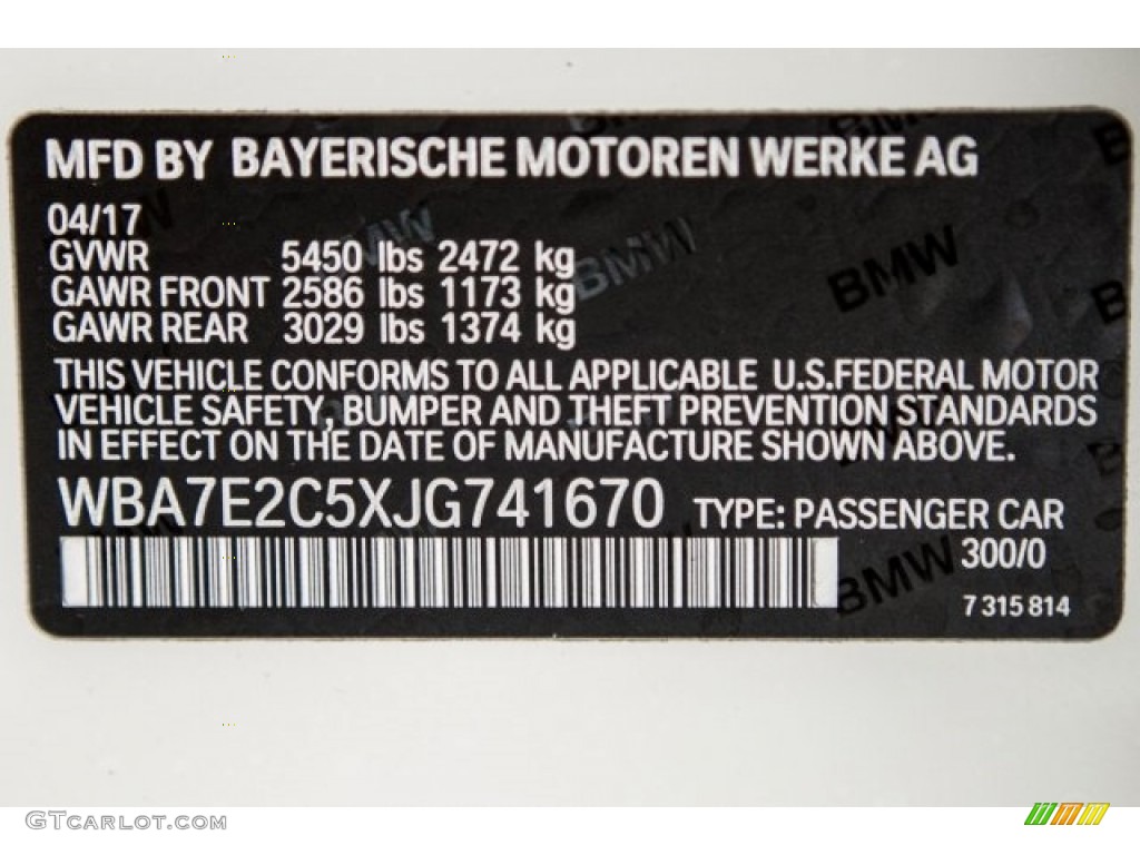 2018 7 Series Color Code 300 for Alpine White Photo #121079592