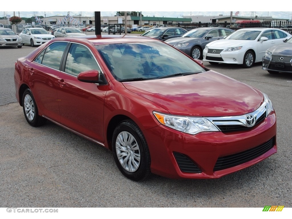 2014 Camry LE - Barcelona Red Metallic / Ivory photo #7