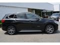 Jet Black - X1 xDrive28i Photo No. 2