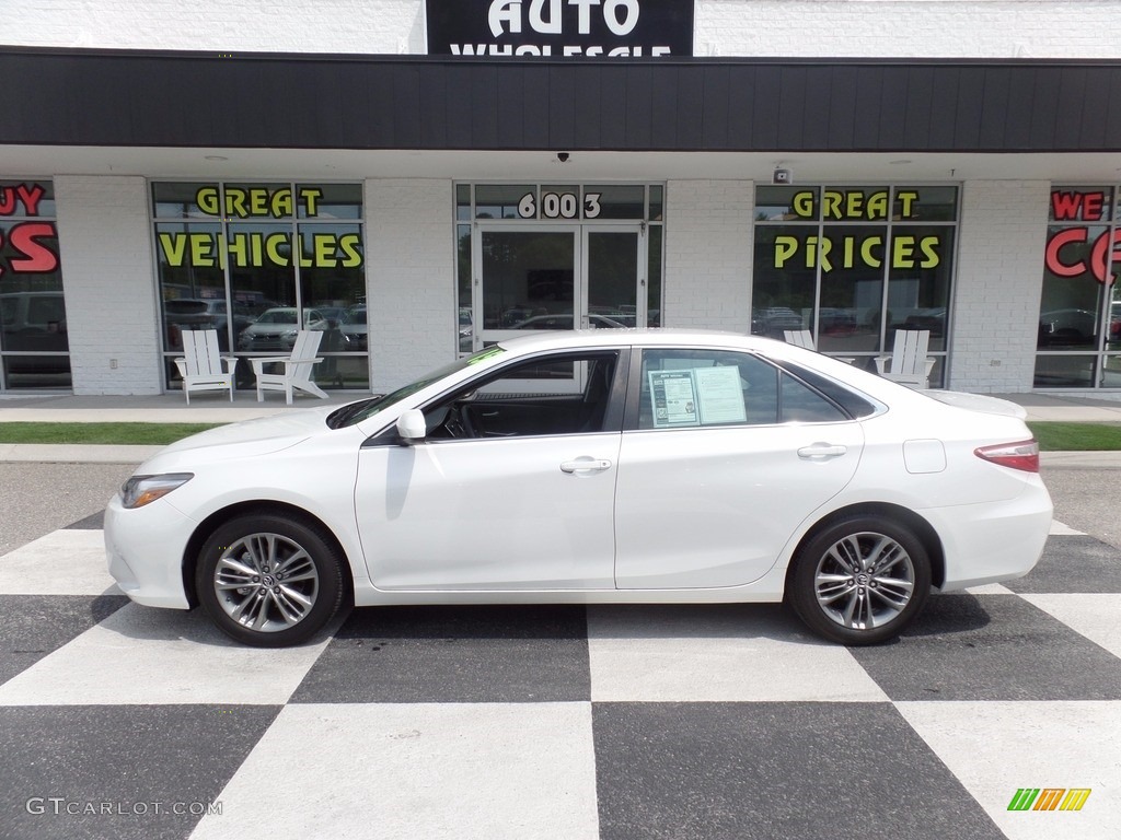 2015 Camry SE - Super White / Black photo #1