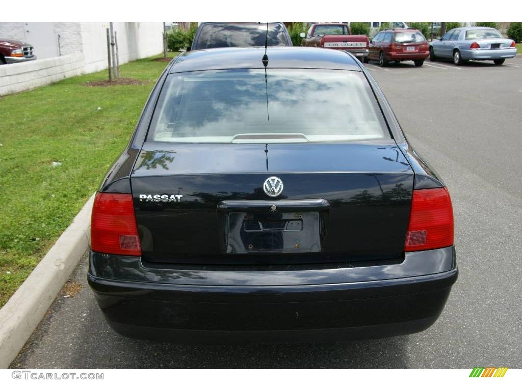 2001 Passat GLS Sedan - Black Magic Pearl / Beige photo #5