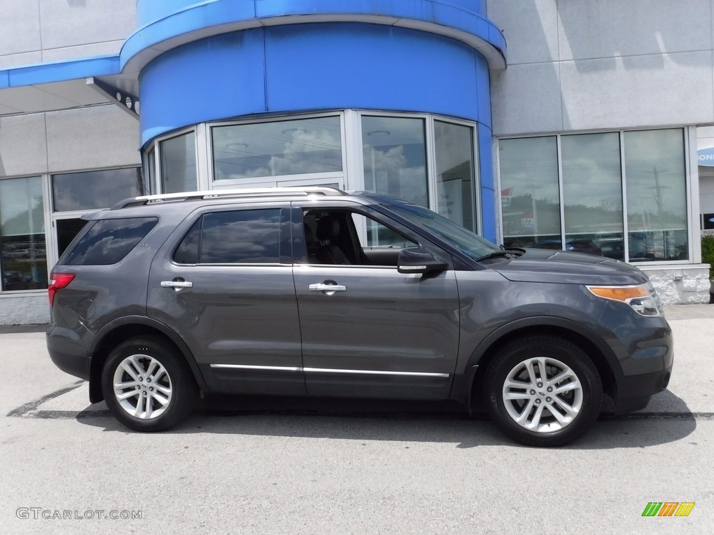 2015 Explorer XLT 4WD - Magnetic / Charcoal Black photo #2