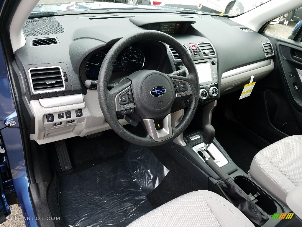 2017 Forester 2.5i Premium - Quartz Blue Pearl / Gray photo #9