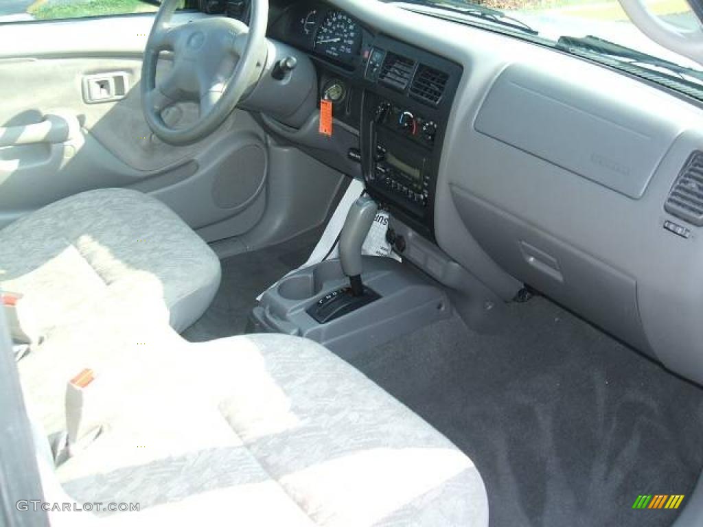 2004 Tacoma Regular Cab - Lunar Mist Metallic / Charcoal photo #6