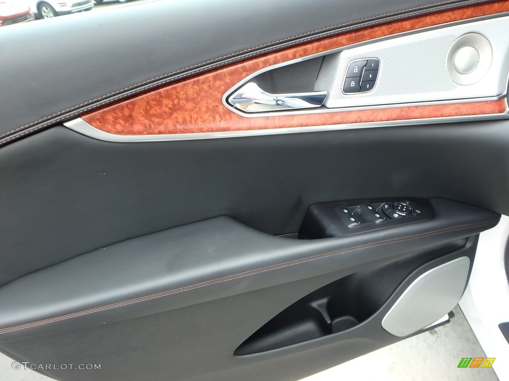 2017 Lincoln MKX Black Label AWD Door Panel Photos