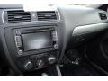 Black - Jetta SE Sedan Photo No. 16
