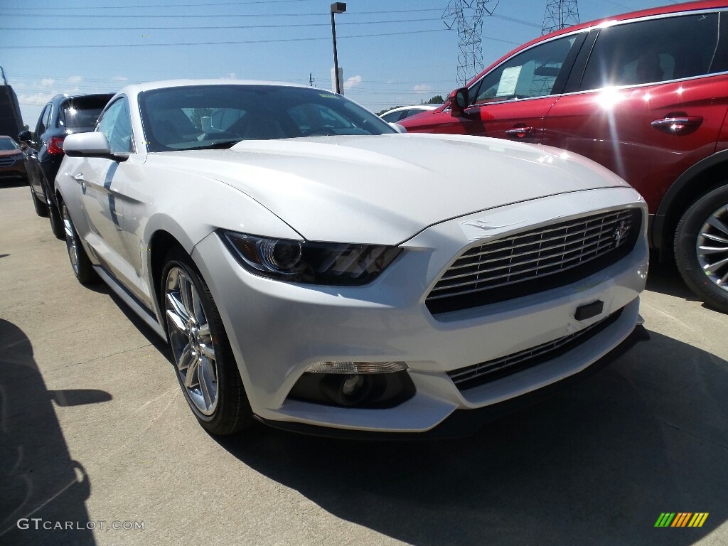 White Platinum Ford Mustang