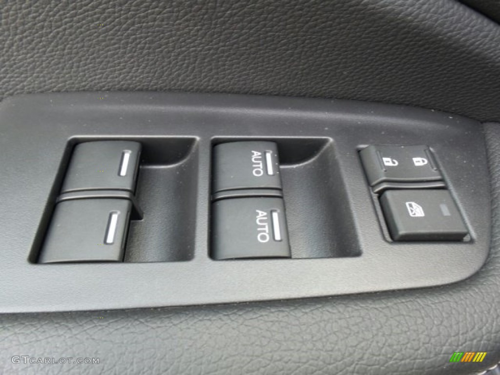 2017 Honda Ridgeline RTS AWD Controls Photo #121105541