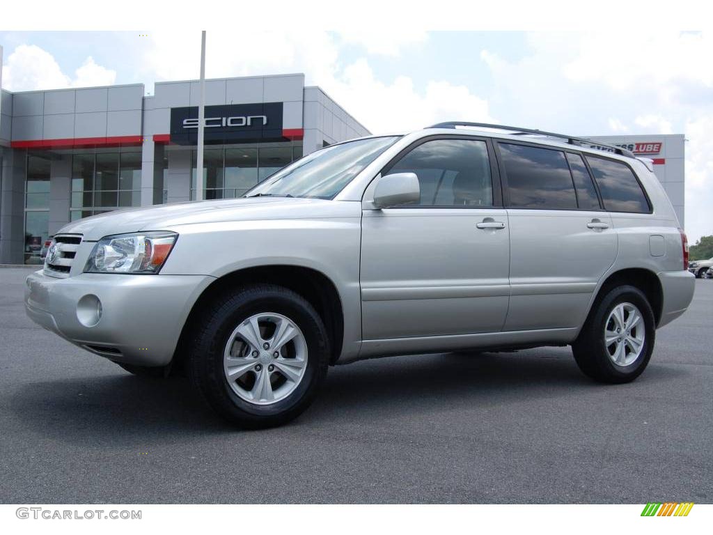 2005 Highlander I4 - Millenium Silver Metallic / Gray photo #1