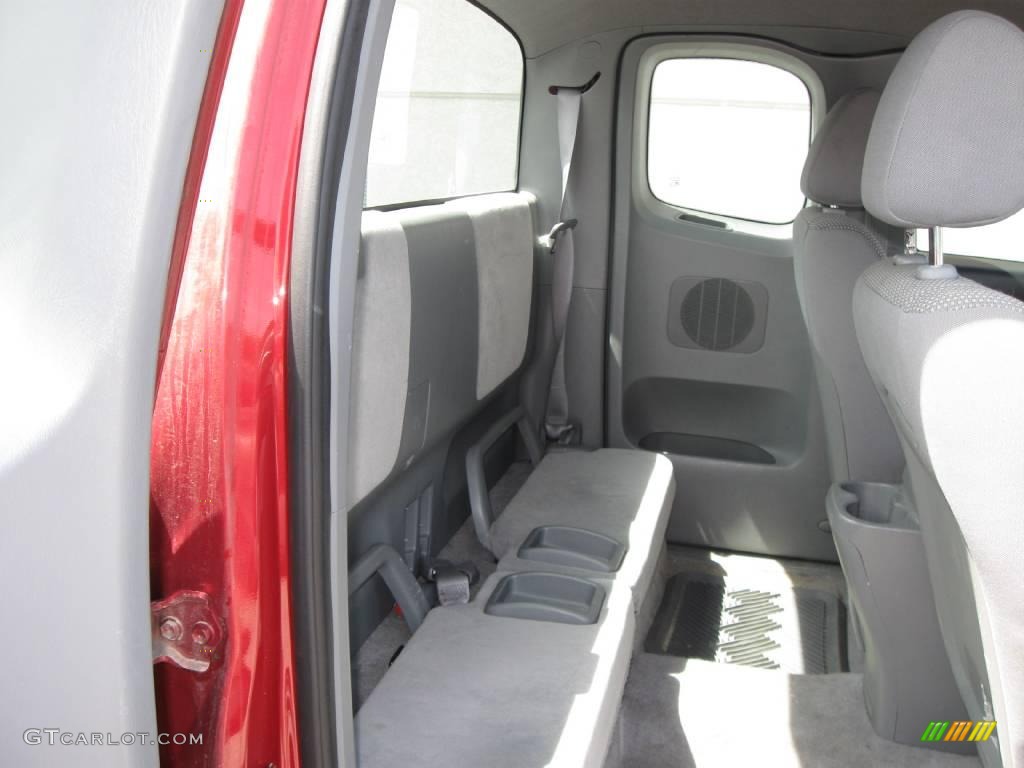 2005 Tacoma V6 Access Cab 4x4 - Impulse Red Pearl / Graphite Gray photo #4