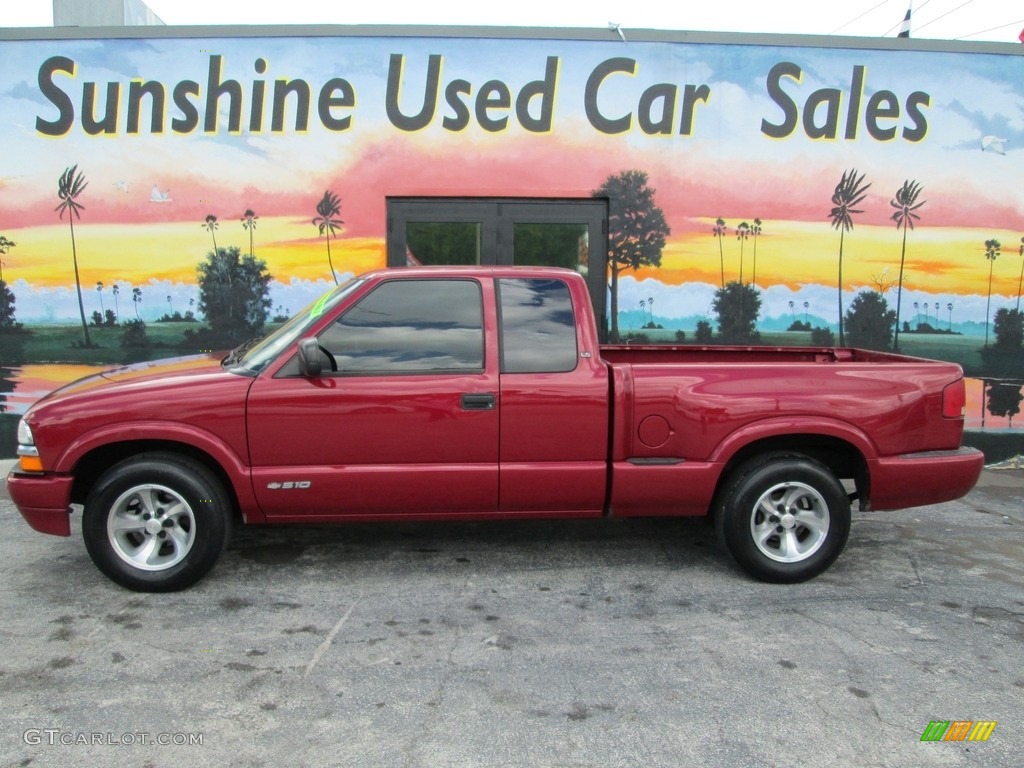 2000 S10 LS Extended Cab - Dark Cherry Red Metallic / Medium Gray photo #2