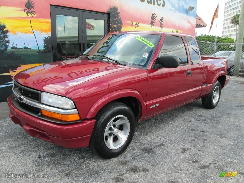 2000 S10 LS Extended Cab - Dark Cherry Red Metallic / Medium Gray photo #5