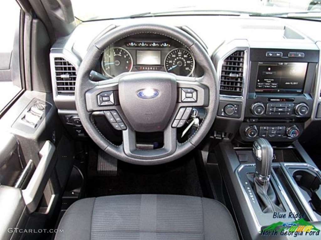 2015 F150 XLT SuperCrew 4x4 - Blue Flame Metallic / Black photo #17