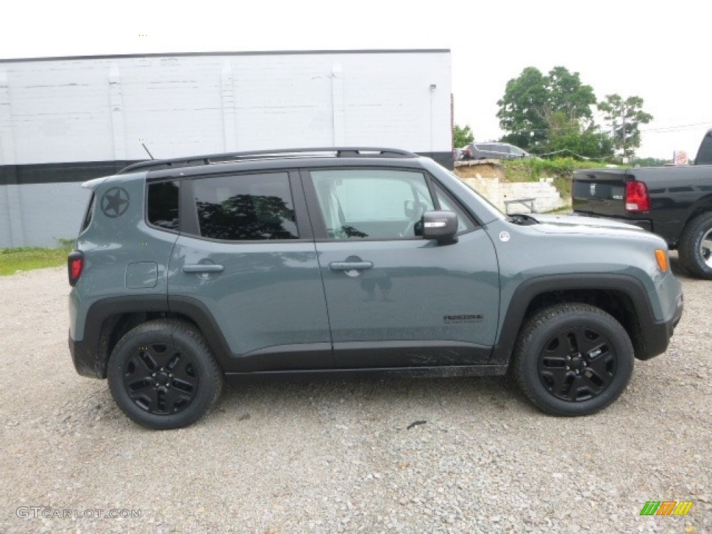 2017 Renegade Trailhawk 4x4 - Anvil / Black photo #6