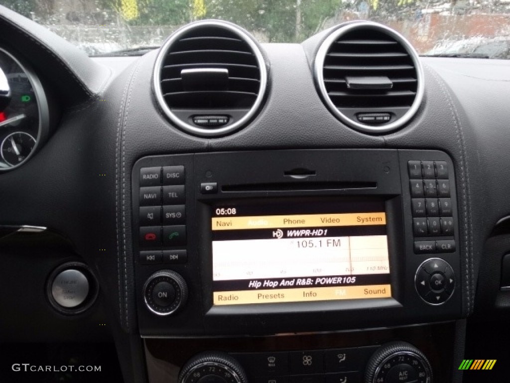 2010 GL 450 4Matic - Iridium Silver Metallic / Black photo #29