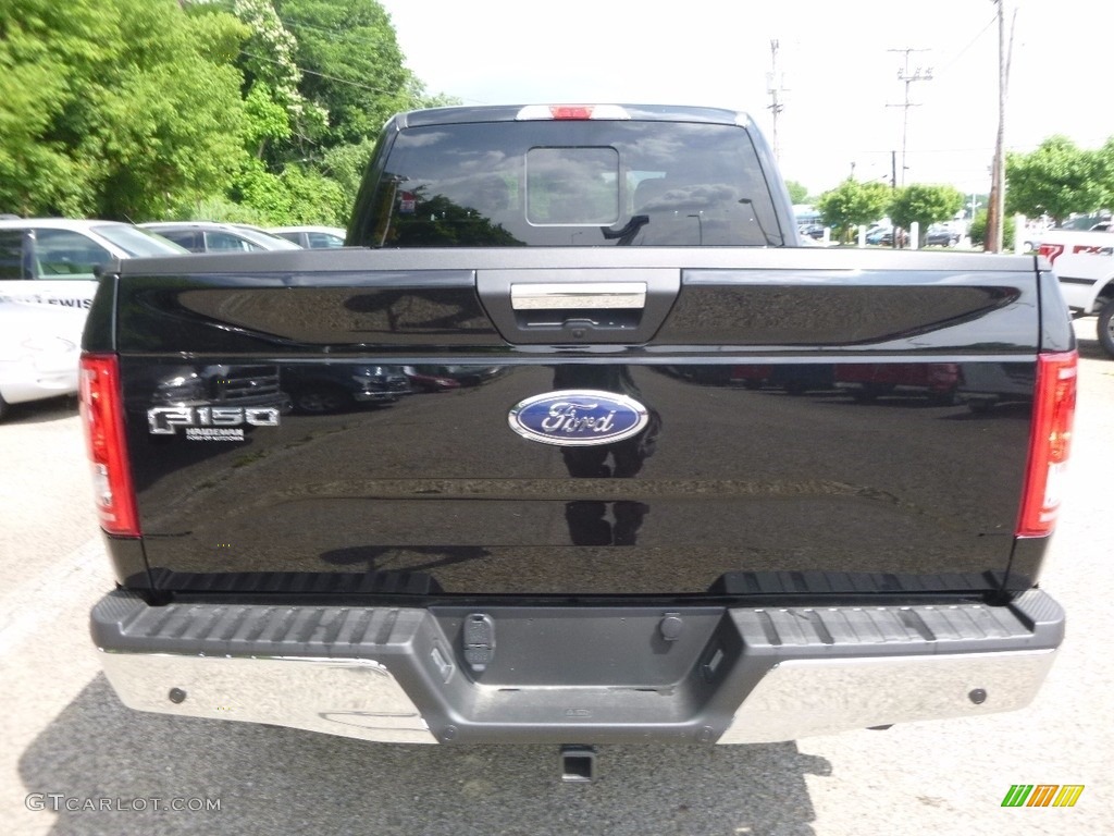 2017 F150 XLT SuperCrew 4x4 - Shadow Black / Black photo #3