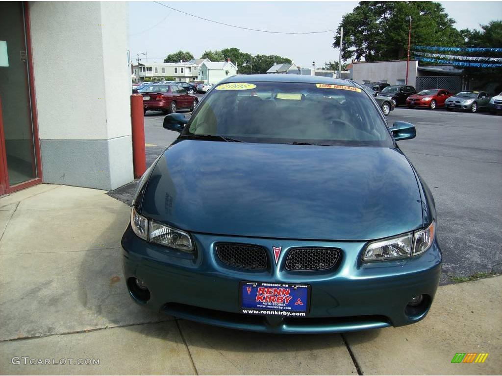 2002 Grand Prix SE Sedan - Dark Tropic Teal Metallic / Graphite photo #2