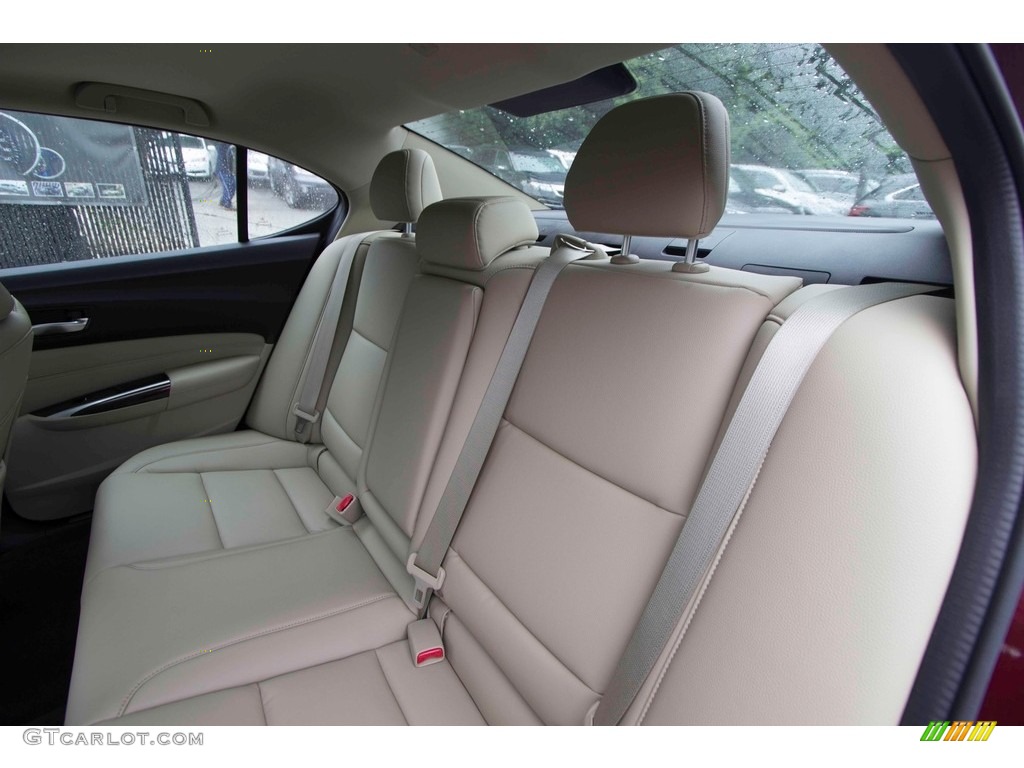 2015 TLX 2.4 - Basque Red Pearl II / Parchment photo #18