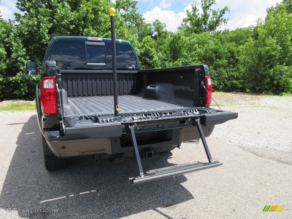 2016 F250 Super Duty King Ranch Crew Cab 4x4 - Green Gem Metallic / King Ranch Mesa/Adobe photo #14