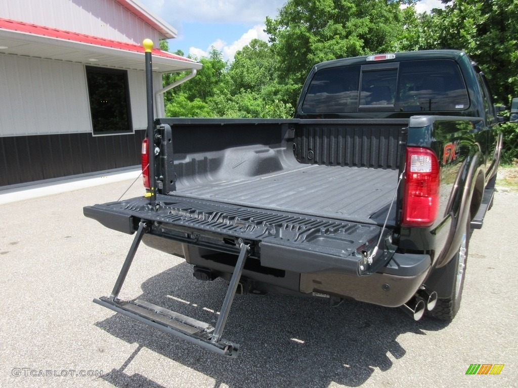 2016 F250 Super Duty King Ranch Crew Cab 4x4 - Green Gem Metallic / King Ranch Mesa/Adobe photo #15