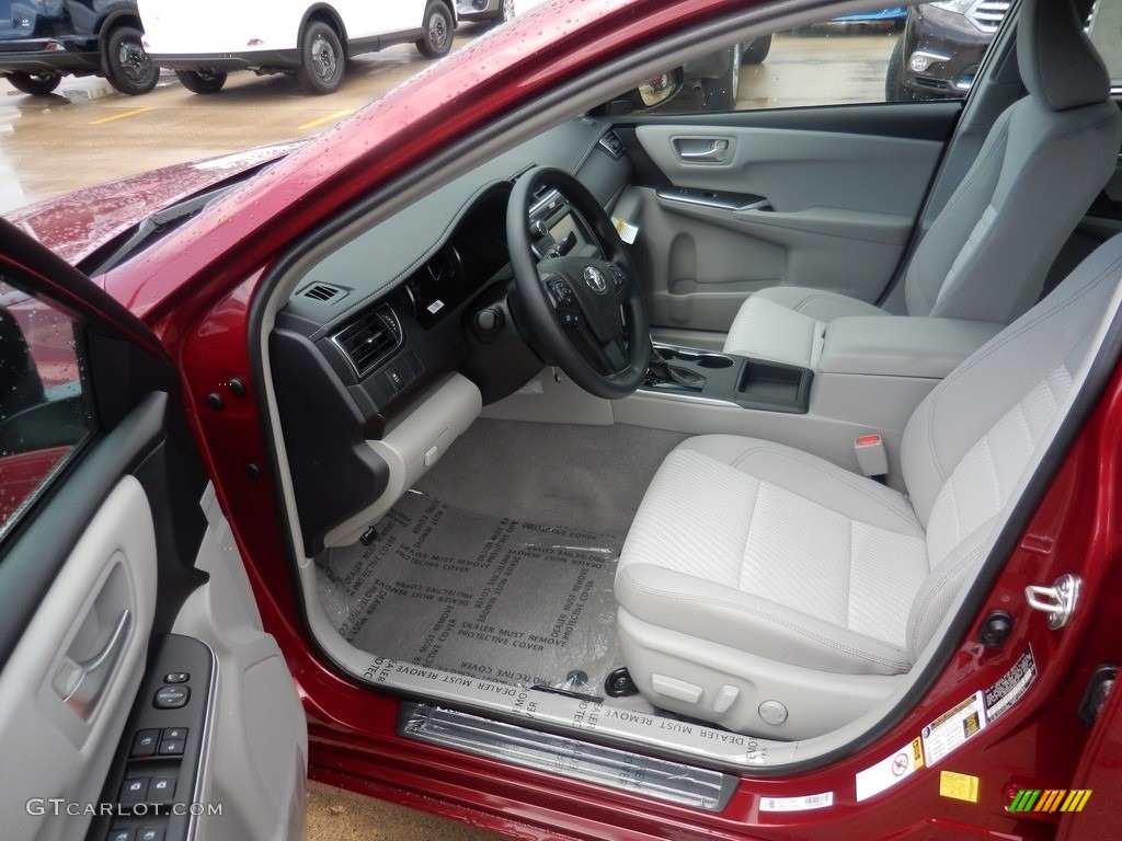 2017 Camry LE - Ruby Flare Pearl / Ash photo #3