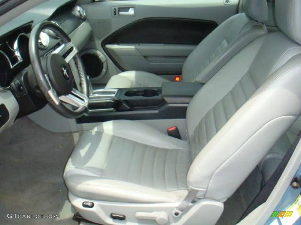 2006 Mustang GT Premium Coupe - Windveil Blue Metallic / Light Graphite photo #8