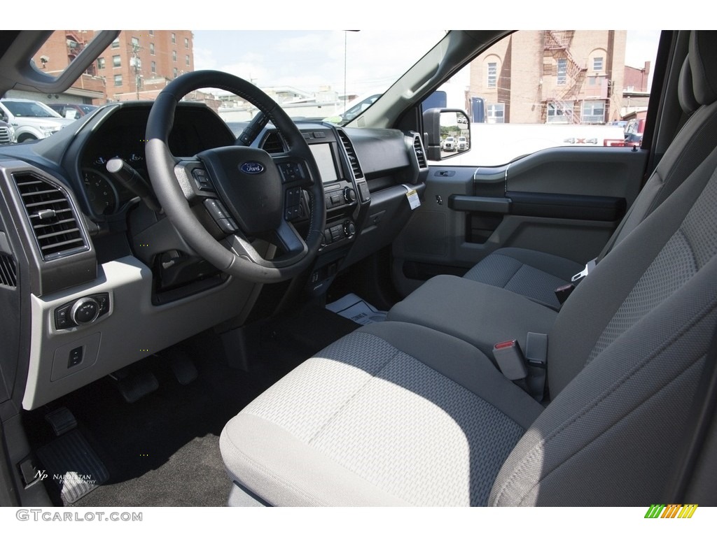 2017 F150 XLT SuperCrew 4x4 - Ruby Red / Earth Gray photo #6