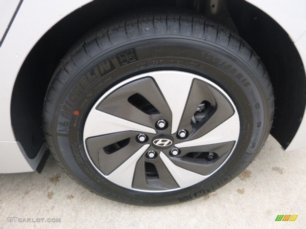 2017 Hyundai Ioniq Hybrid SEL Wheel Photos